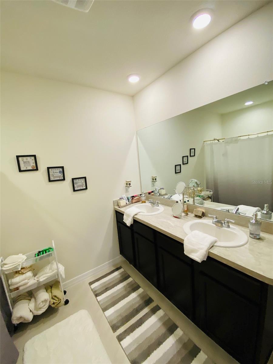 3018 Royal Tern Dr Property Photo 10