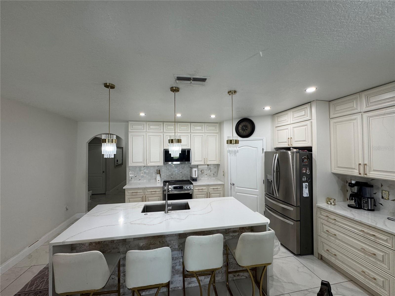 5746 Marsh Landing Dr Property Photo 8