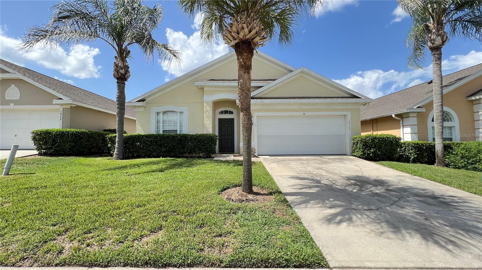 16709 Fresh Meadow Dr Property Photo 2