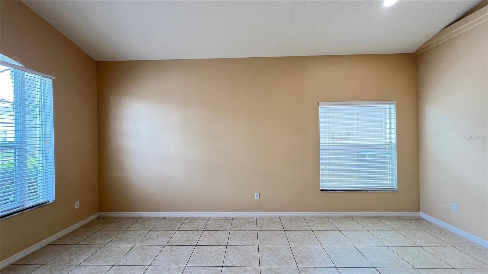 16709 Fresh Meadow Dr Property Photo 8