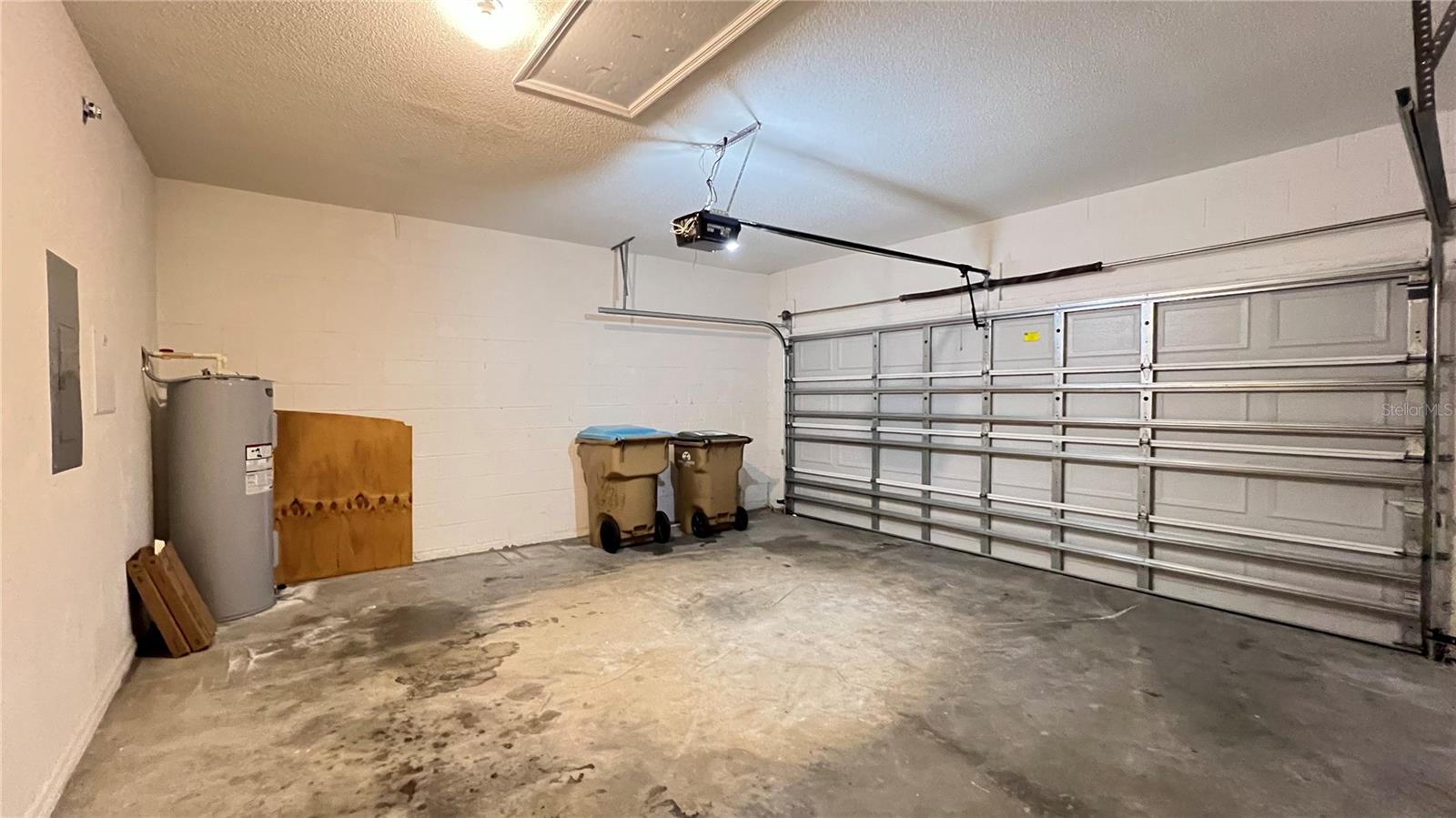 16709 Fresh Meadow Dr Property Photo 14