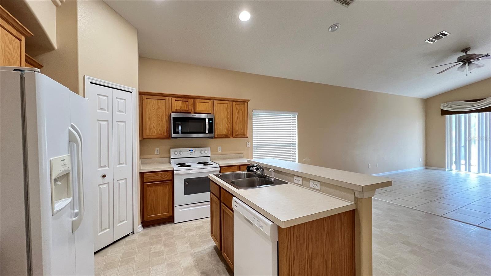 16709 Fresh Meadow Dr Property Photo 18