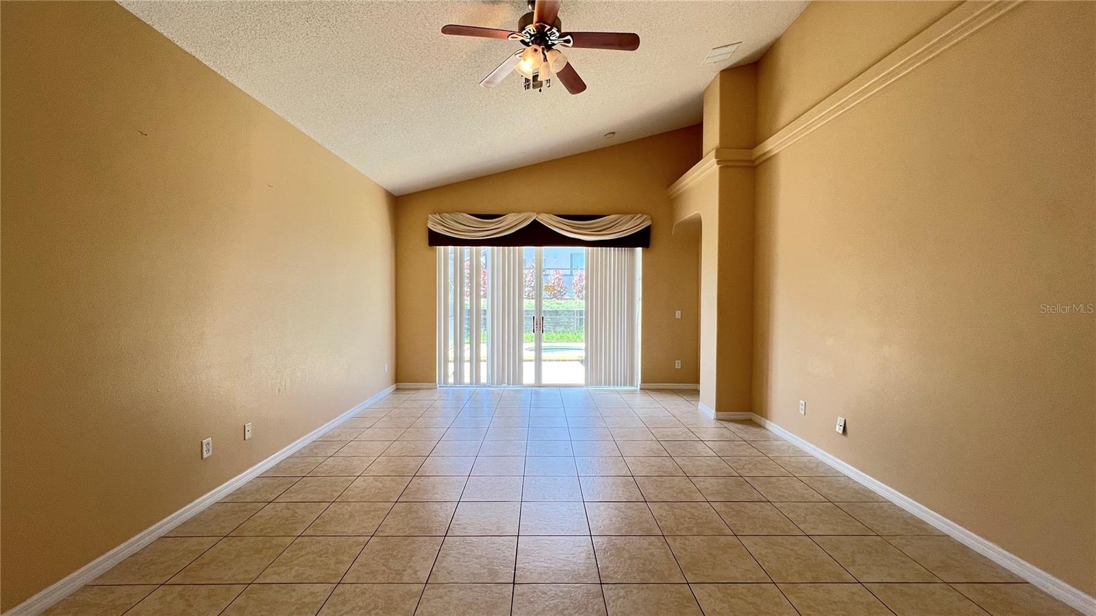 16709 Fresh Meadow Dr Property Photo 20