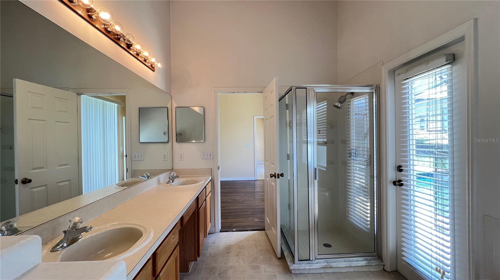 16709 Fresh Meadow Dr Property Photo 40