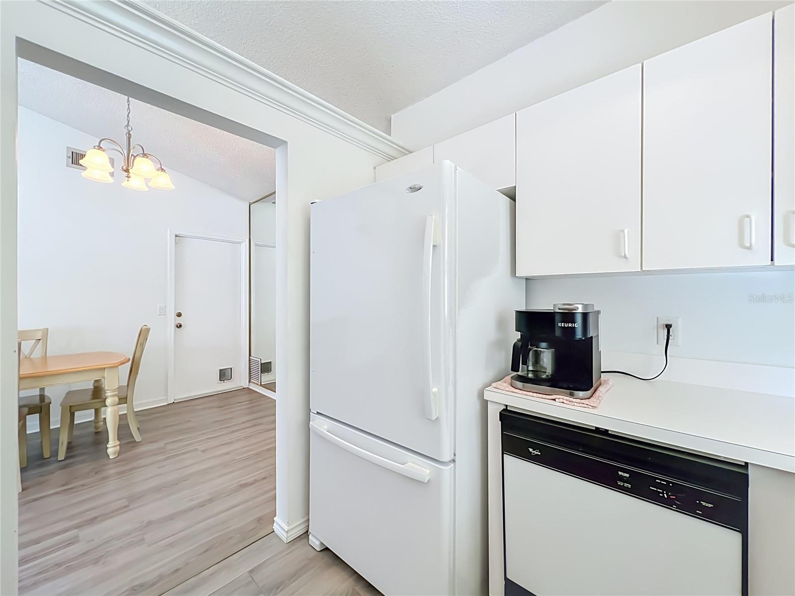 9415 Daney St Property Photo 10