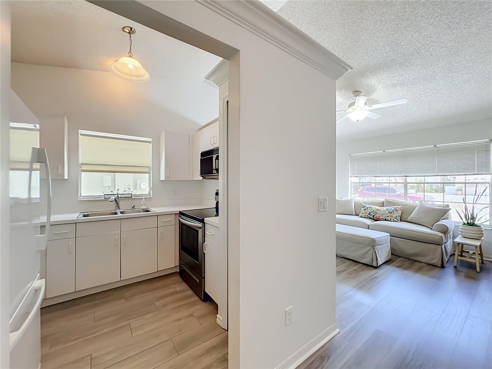 9415 Daney St Property Photo 16