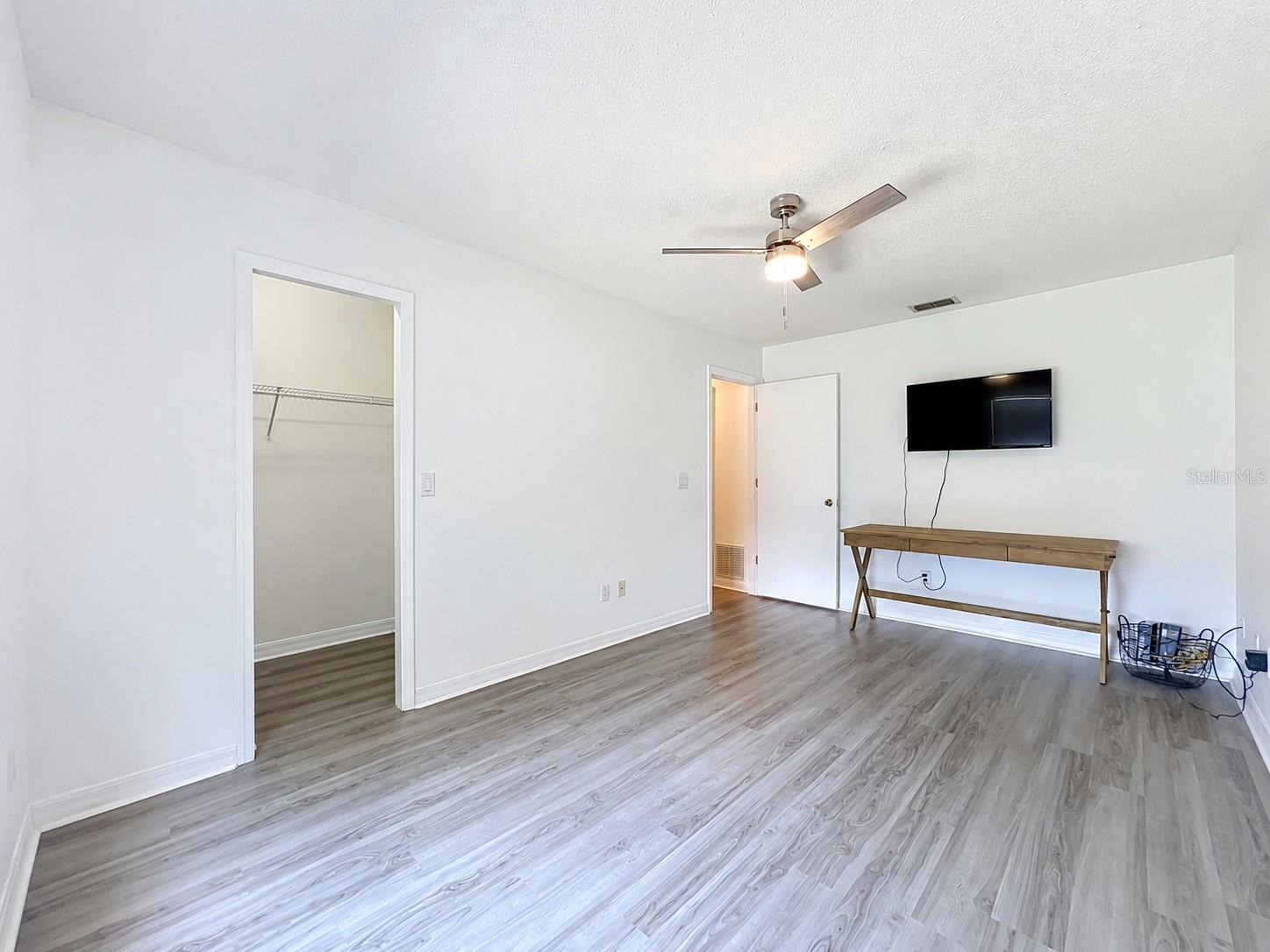 9415 Daney St Property Photo 26