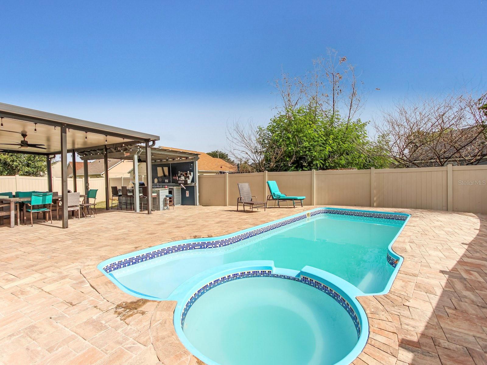 1833 Cayman Cove Cir Property Photo 16