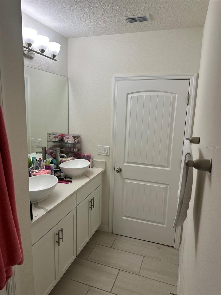 15929 Moonlight Bay St Property Photo 20