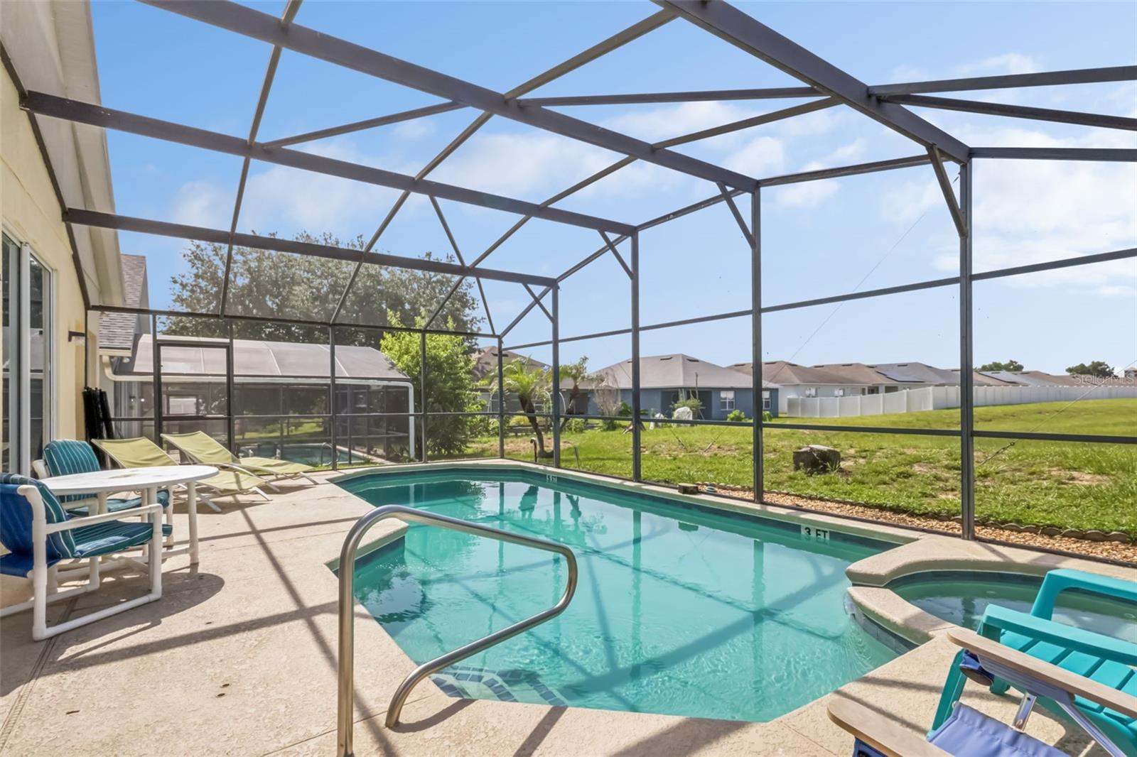 121 Vine Dr Property Photo 19