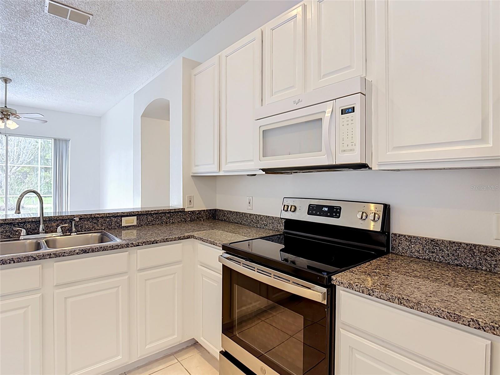 516 Pine Cone Dr Property Photo 15