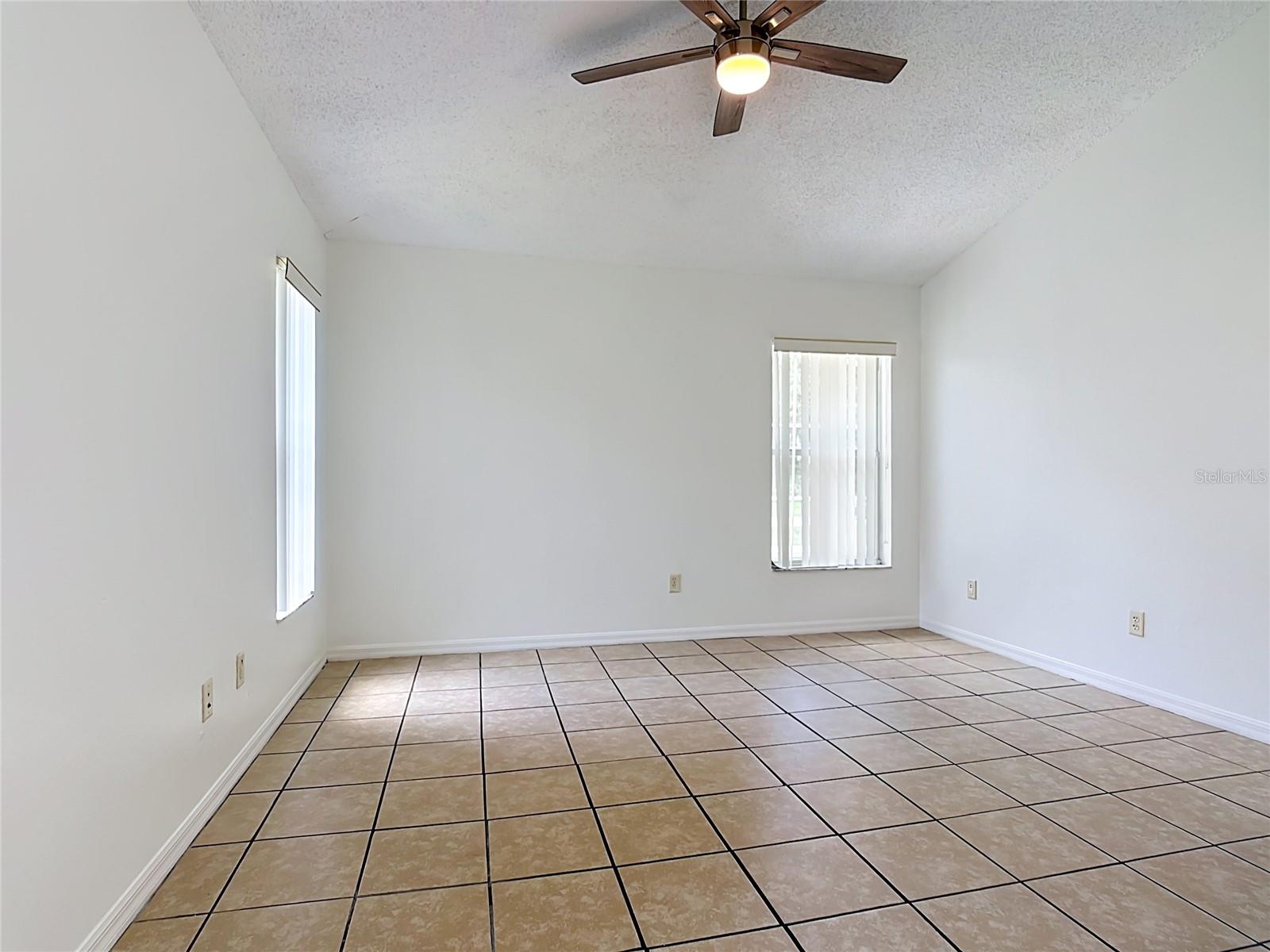 516 Pine Cone Dr Property Photo 25