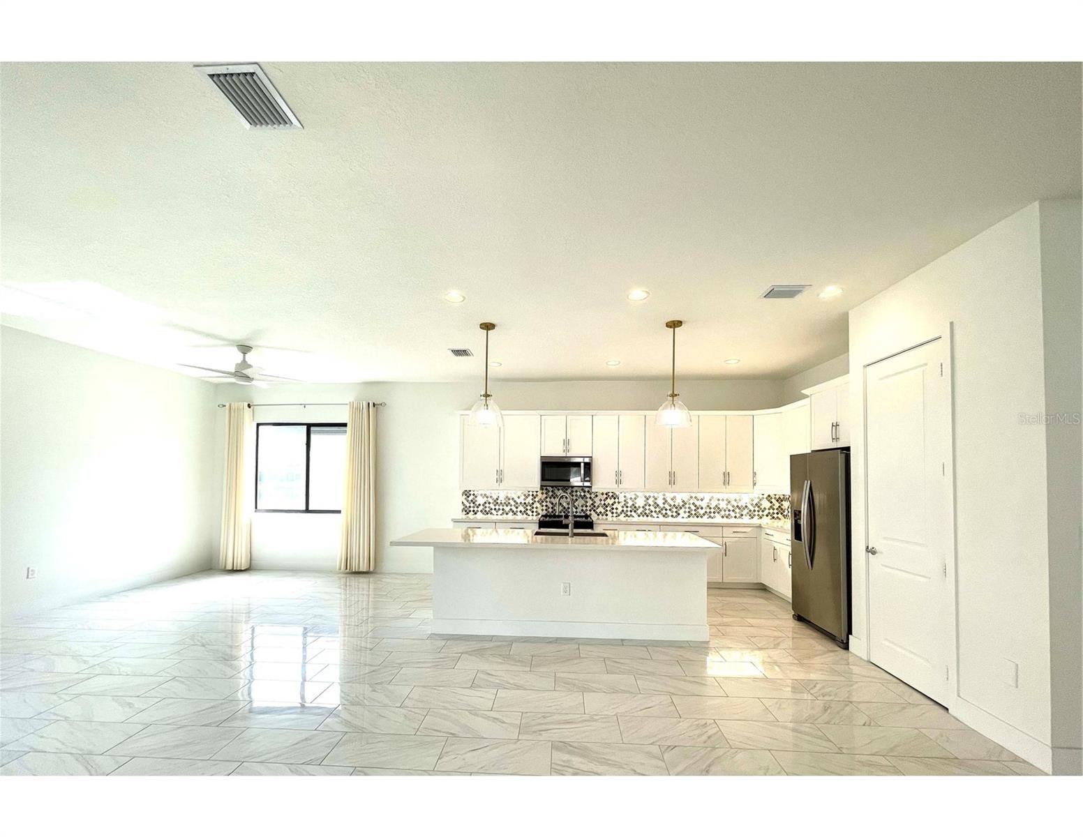 4959 Brigata Way Property Photo 4
