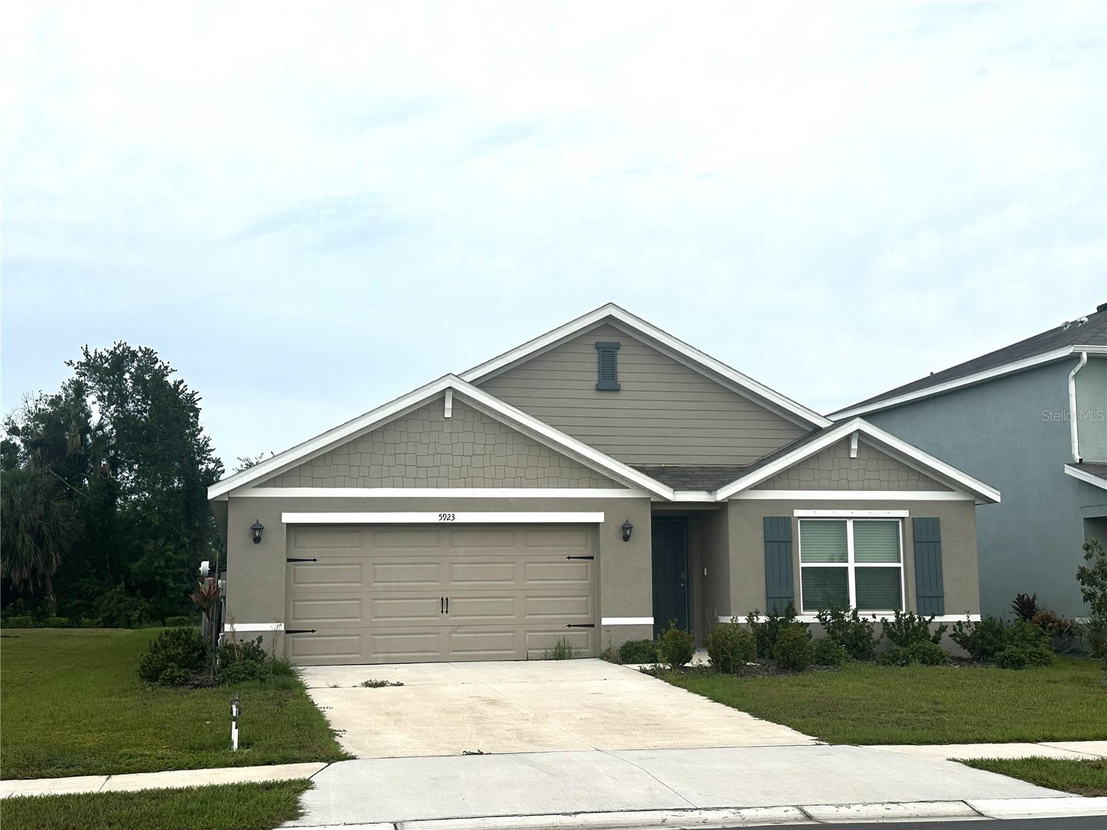 5923 Flagstone Trl Property Photo 4