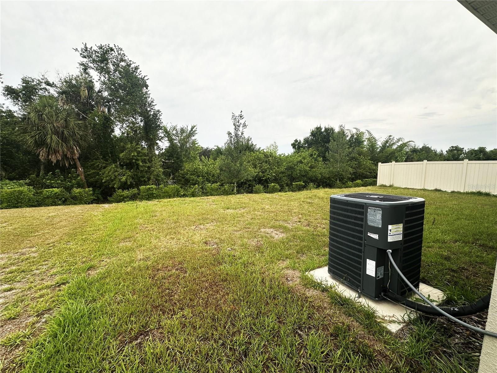 5923 Flagstone Trl Property Photo 6