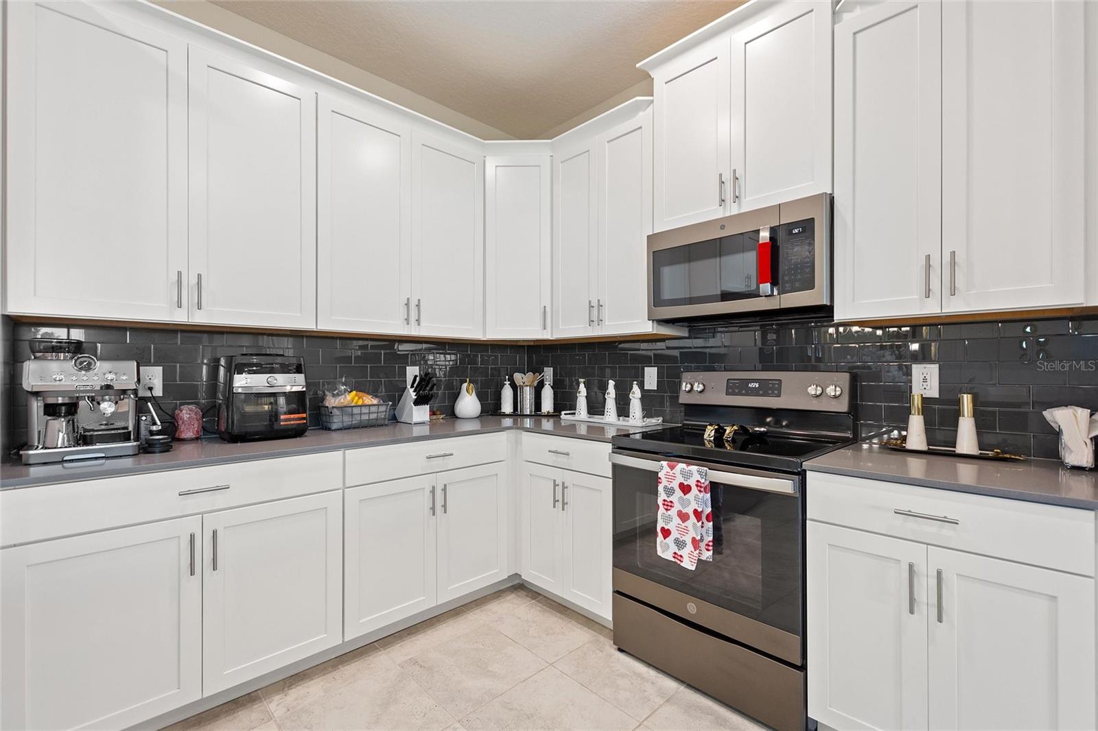 8995 Ace Loop Property Photo 17