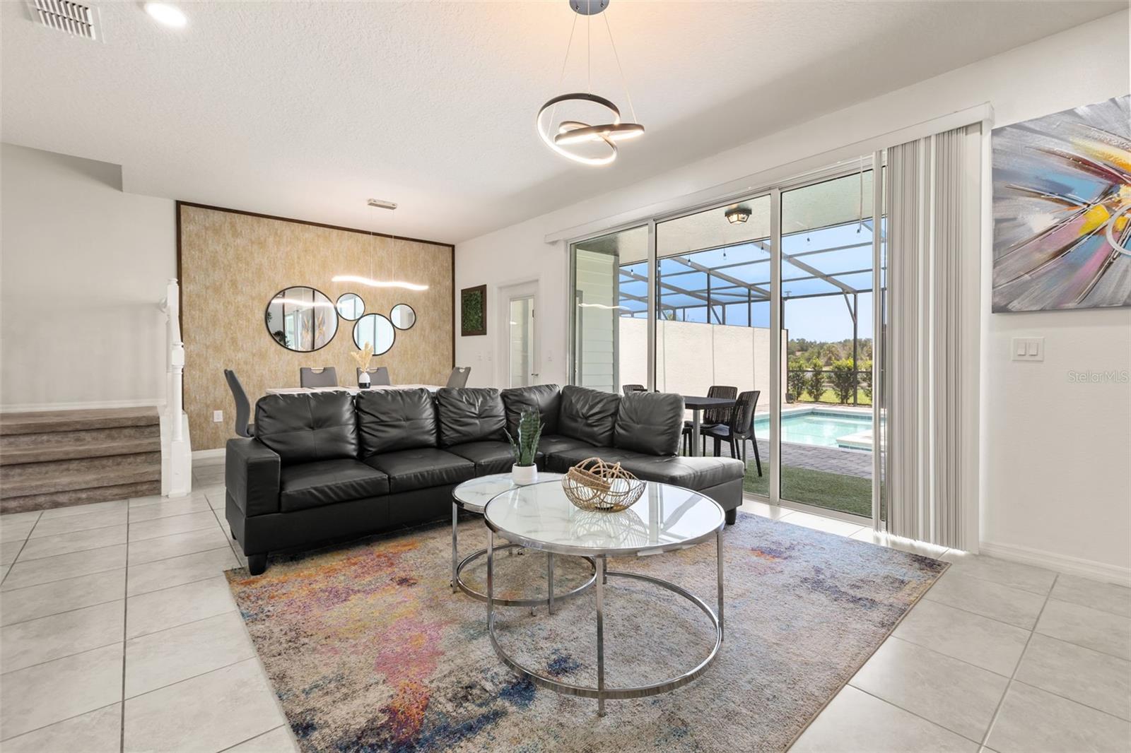 7127 Oakmoss Loop Property Photo 7