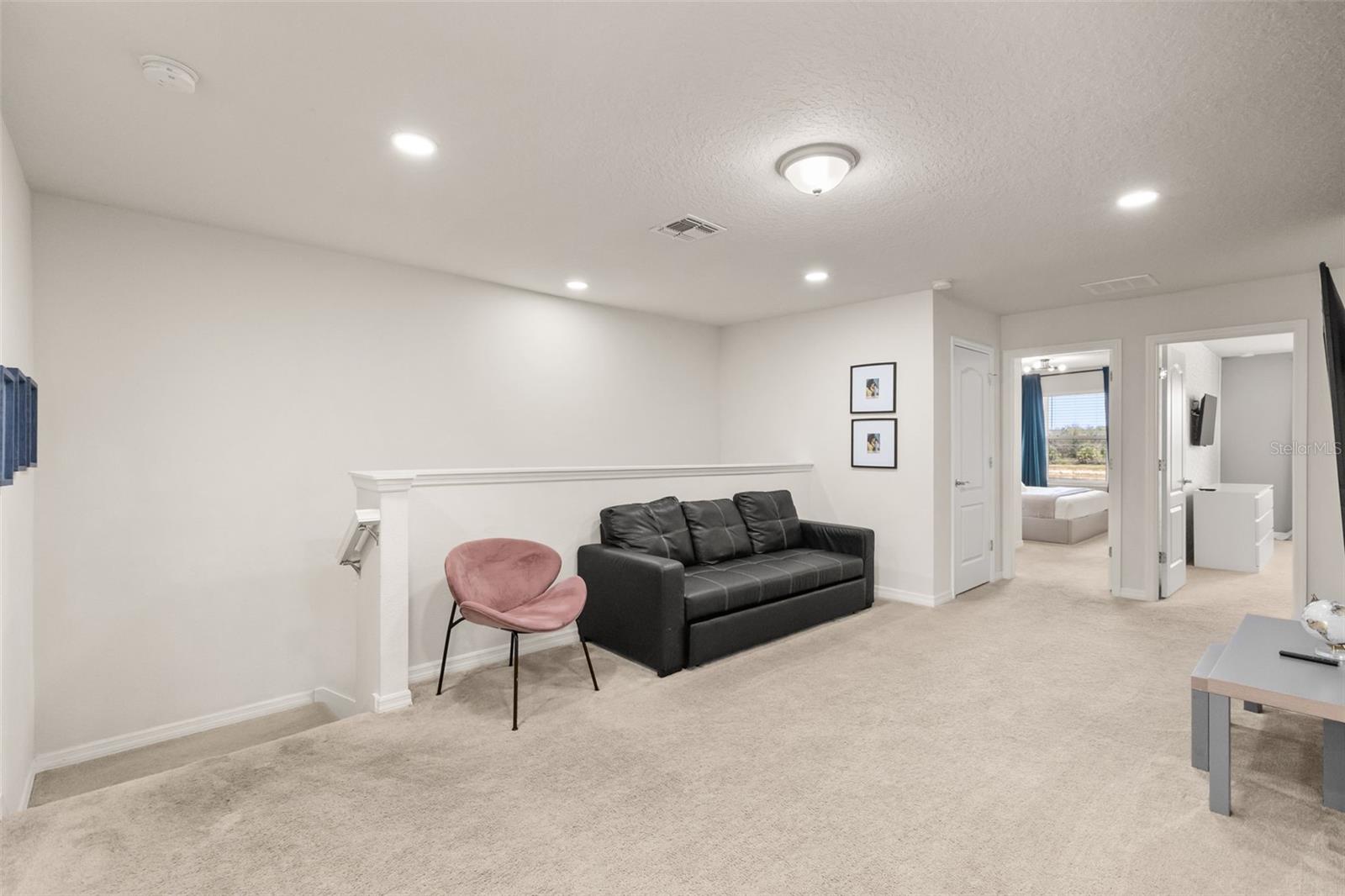 7127 Oakmoss Loop Property Photo 30