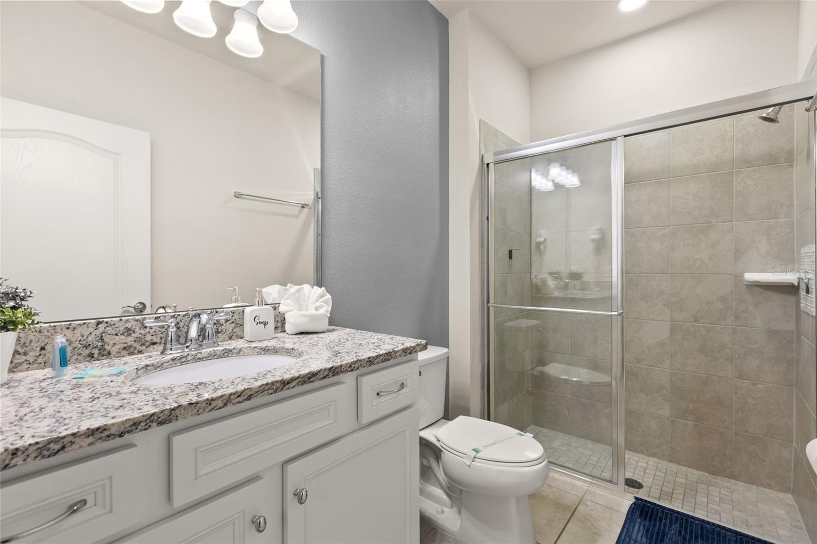 7127 Oakmoss Loop Property Photo 33