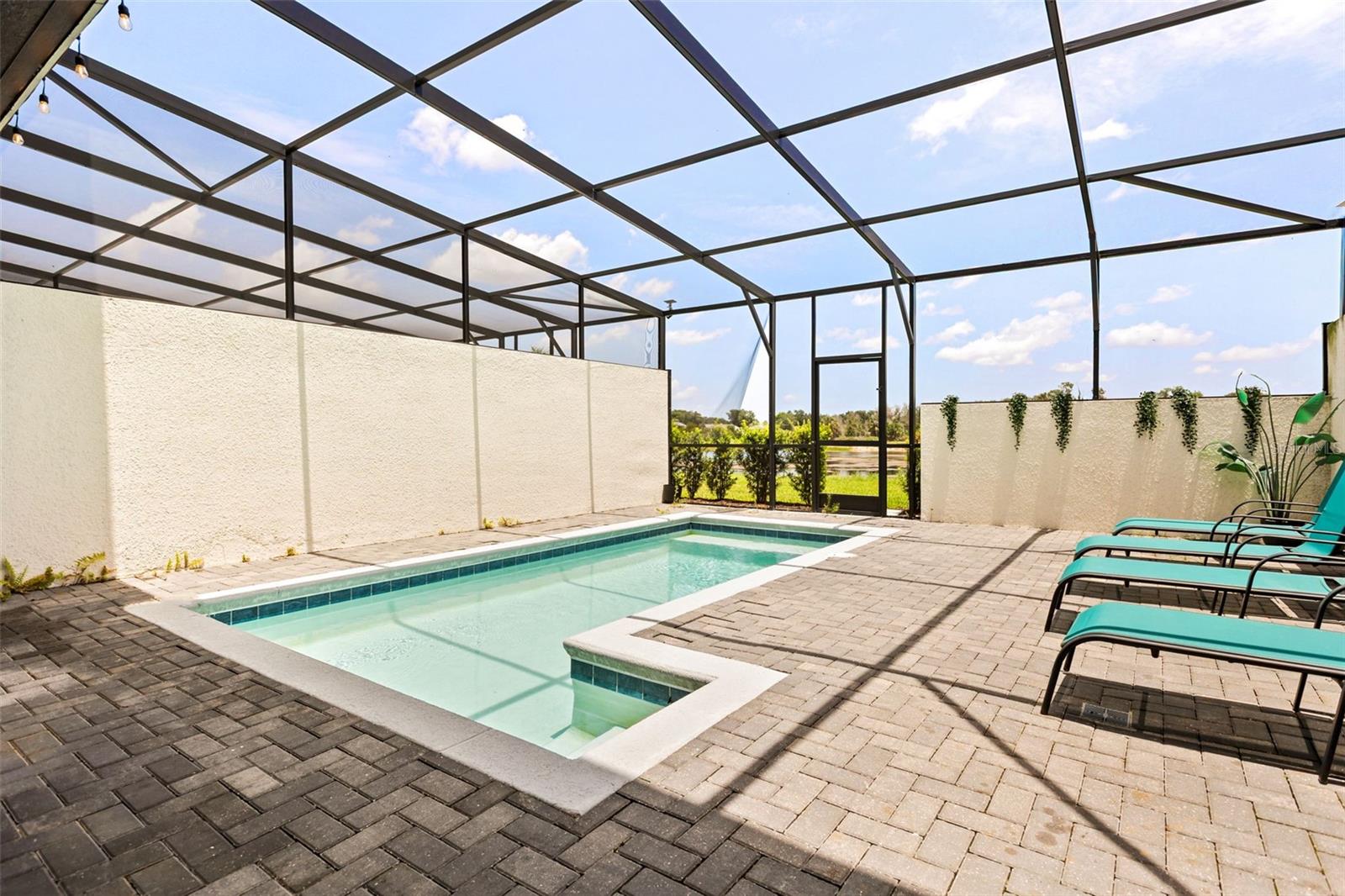7127 Oakmoss Loop Property Photo 41