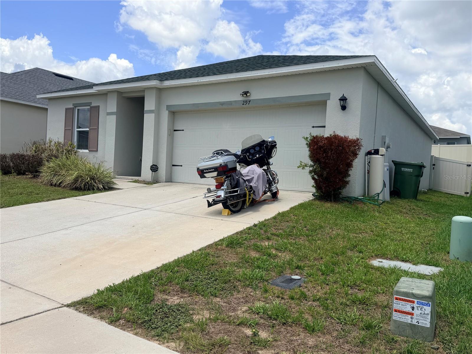 297 Meadowbrook Blvd Property Photo 1