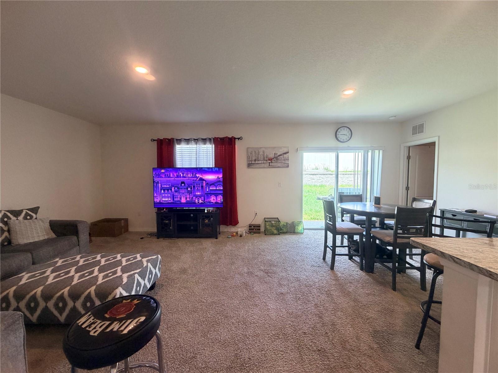 297 Meadowbrook Blvd Property Photo 14