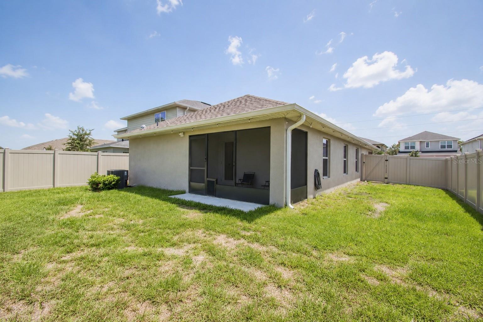 3675 Sagefield Dr Property Photo 3