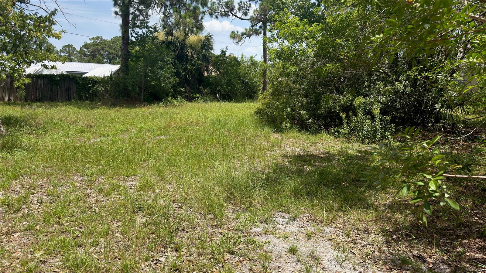 621 Eldron Blvd Se Property Photo 8