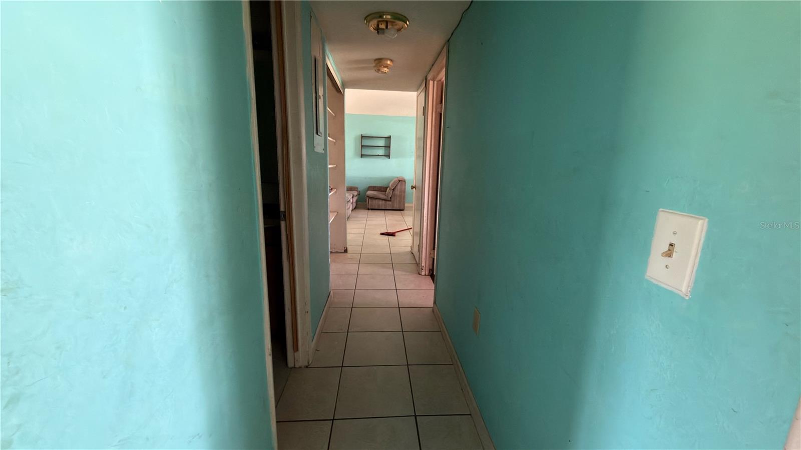 621 Eldron Blvd Se Property Photo 22