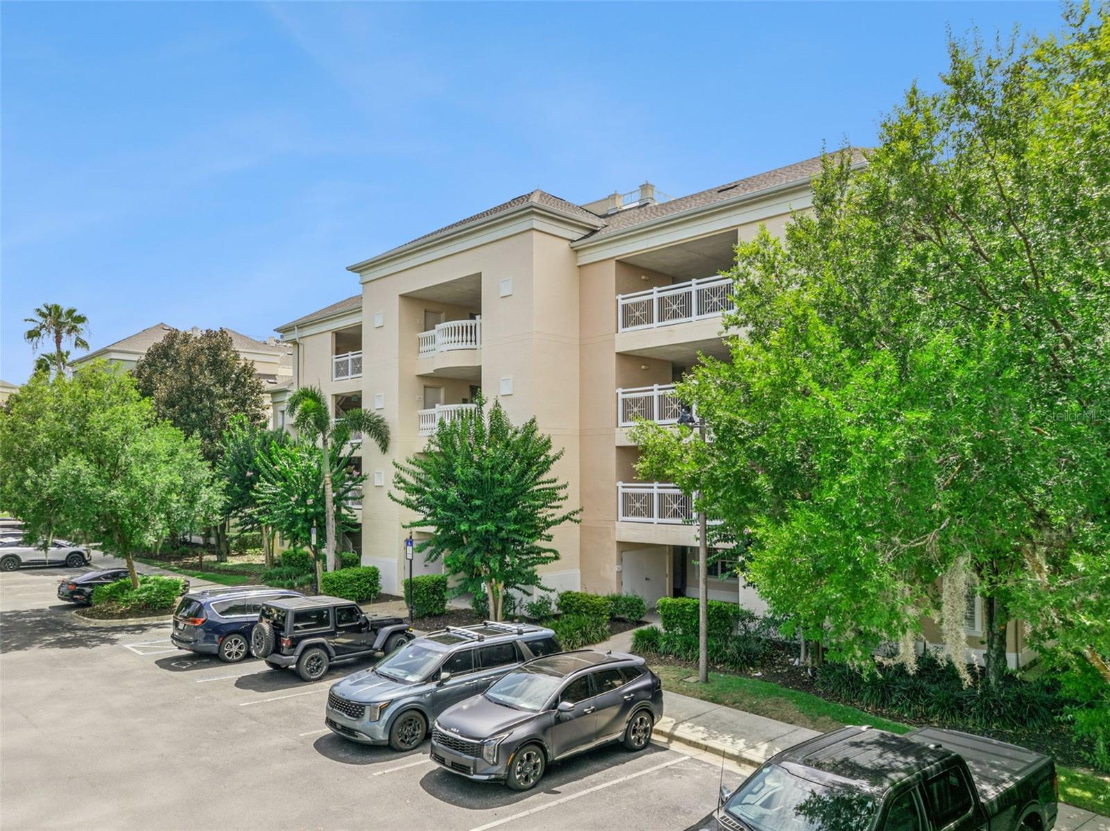 1356 Centre Court Ridge Dr #303 Property Photo 5