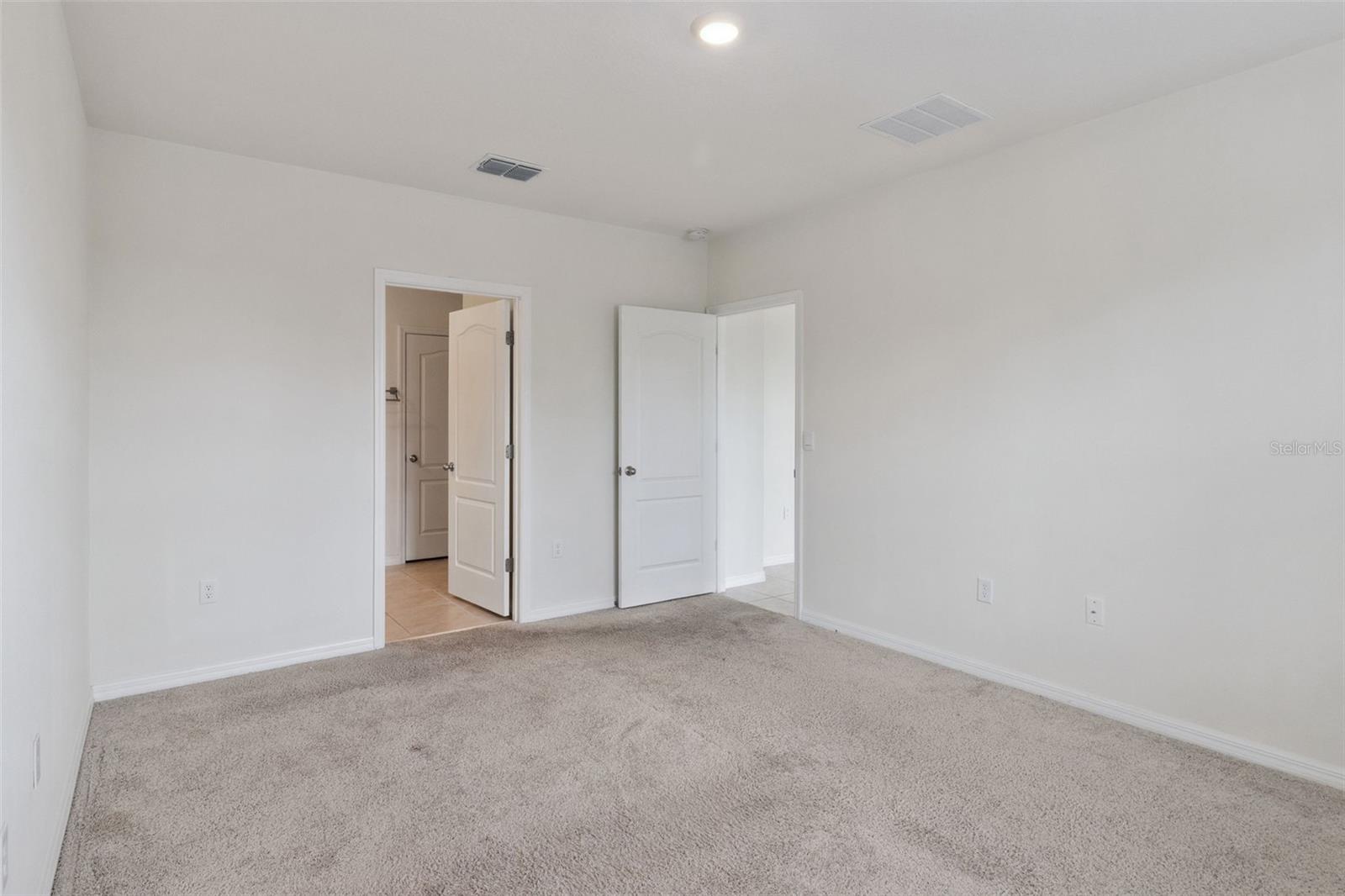 4373 Deleon St Property Photo 12