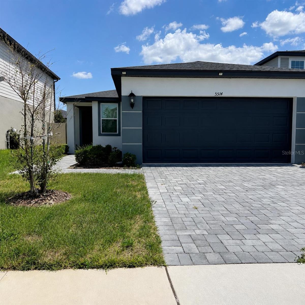 5514 CLOVE ROW Property Photo 1