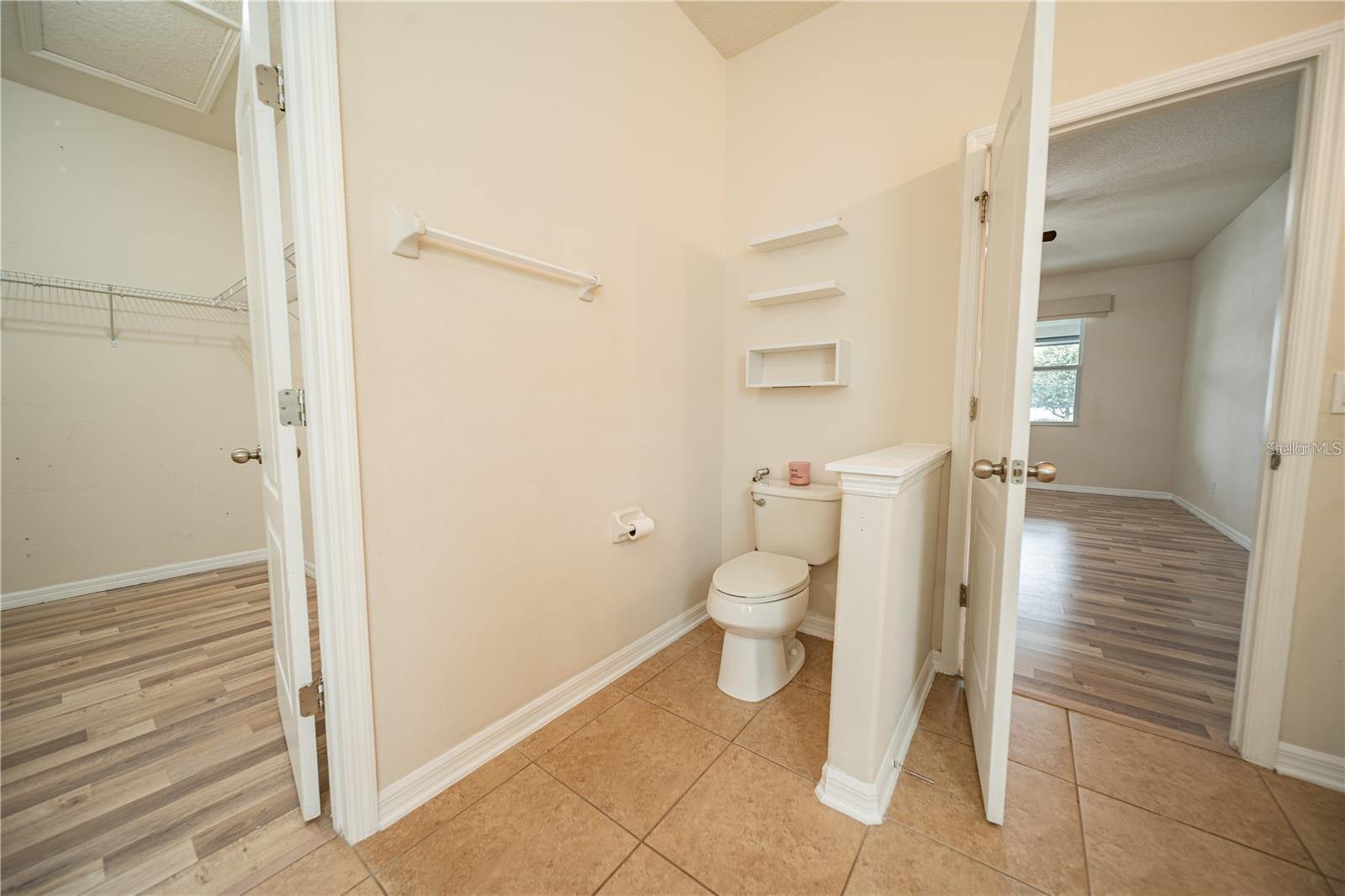 2592 Isabela Ter Property Photo 11