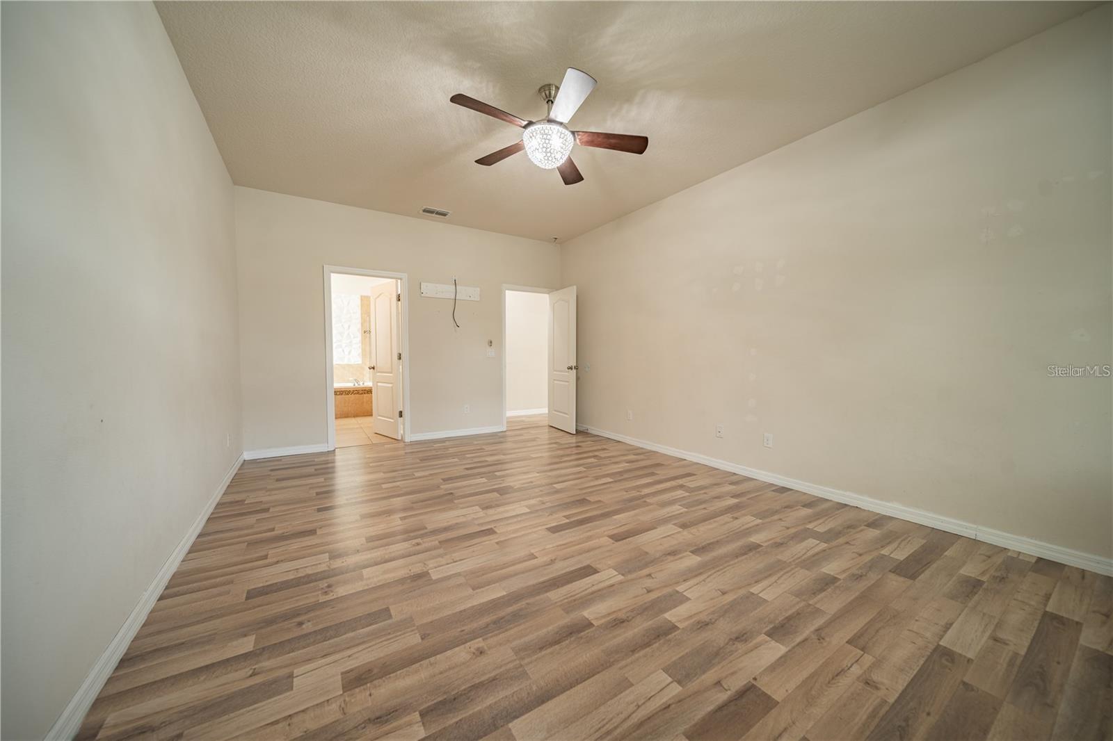 2592 Isabela Ter Property Photo 13