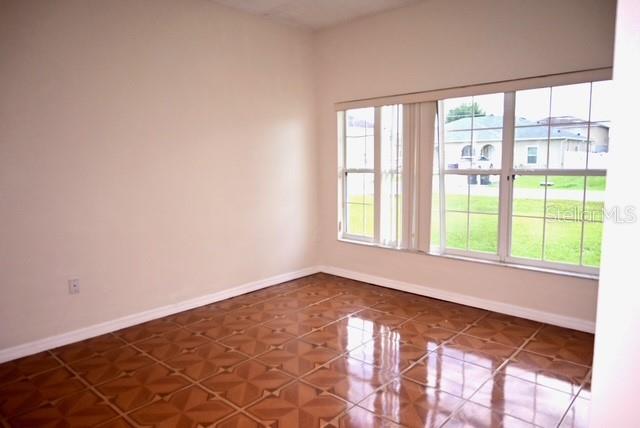 632 Bittern Ct Property Photo 5