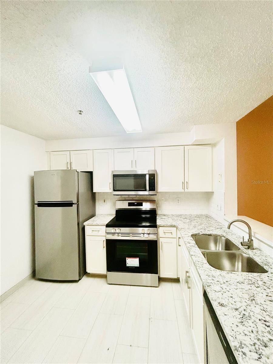 3508 WINDY WALK WAY #6101 Property Photo 1