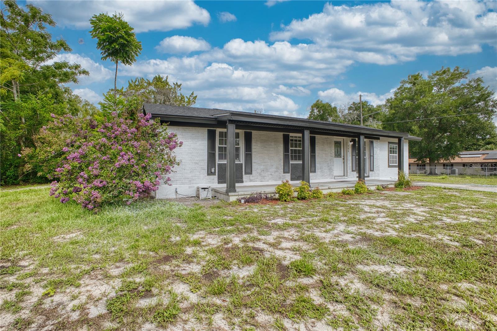 102 Amigos Rd Property Photo 4