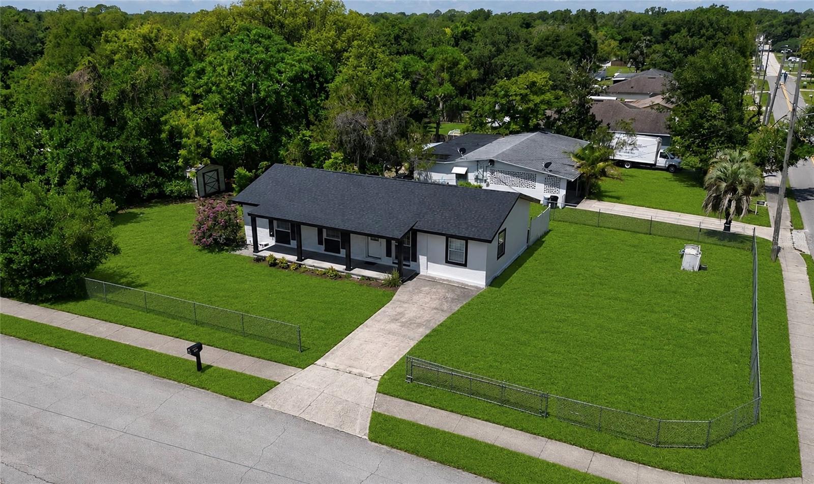 102 Amigos Rd Property Photo 31