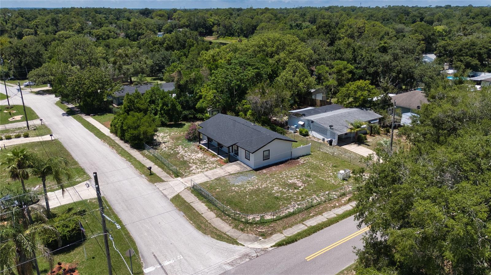 102 Amigos Rd Property Photo 36
