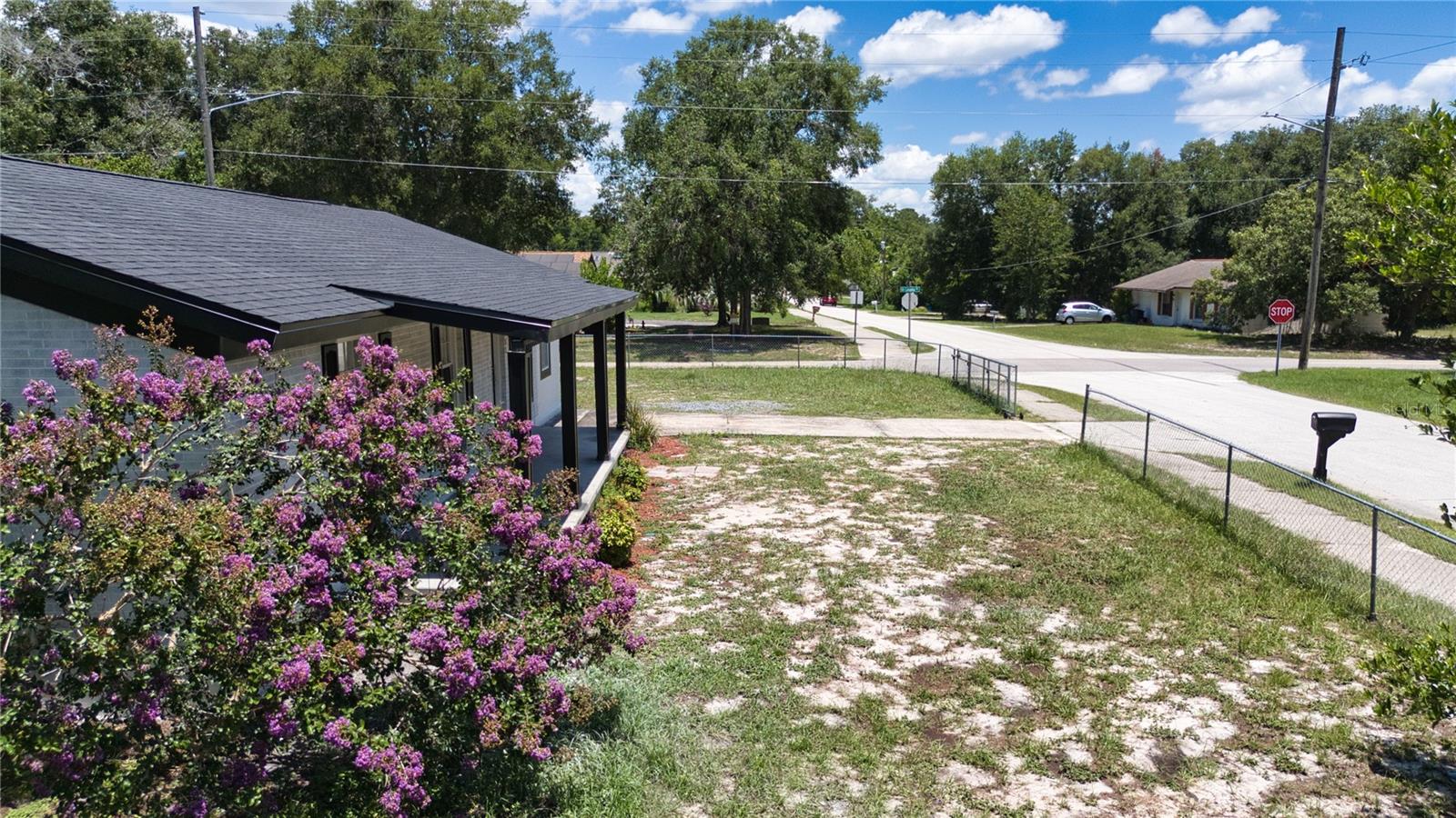 102 Amigos Rd Property Photo 37