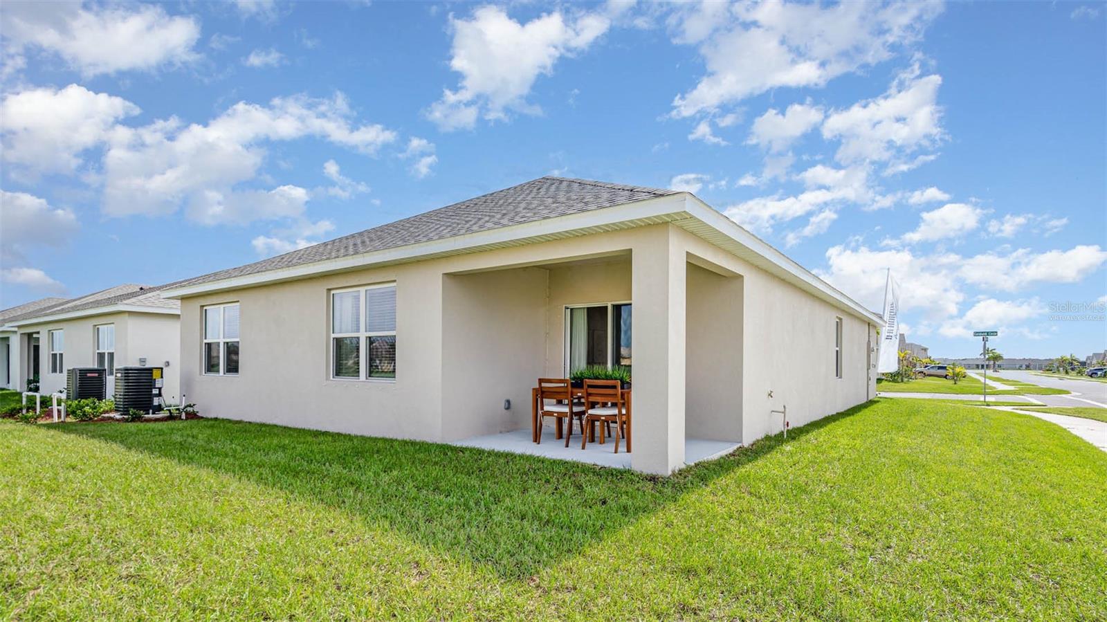 17089 Edgemont Ln Property Photo 14