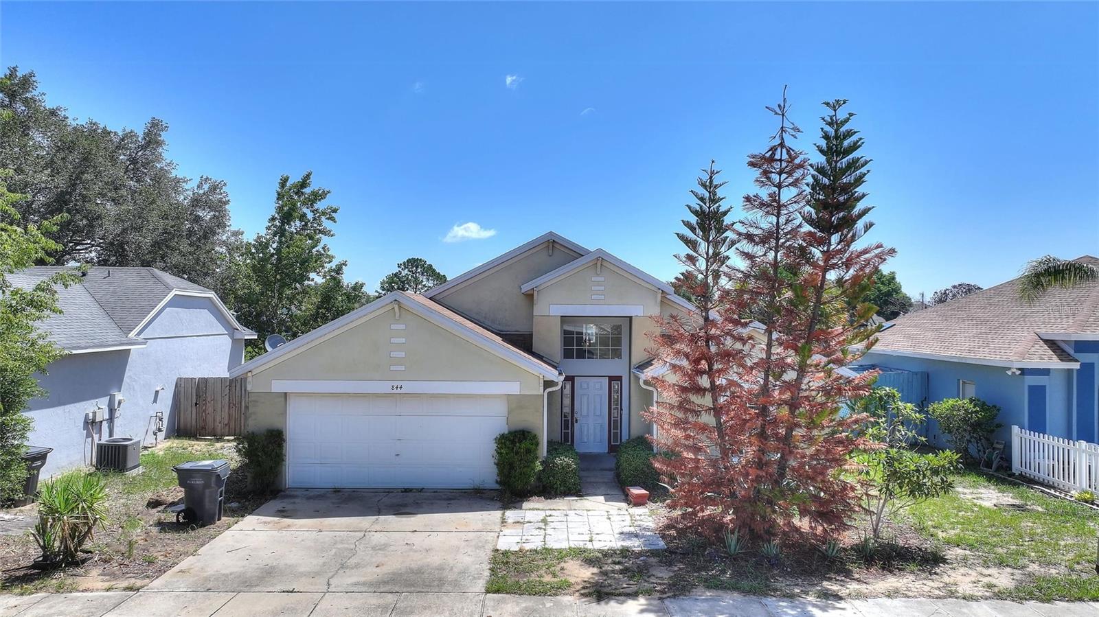 844 BERWICK DR