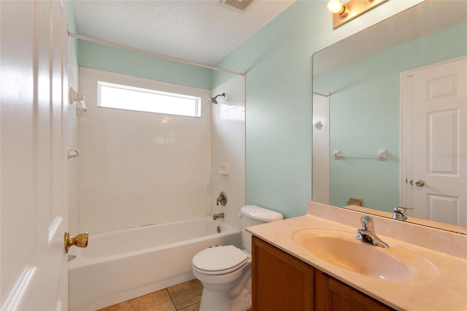 844 Berwick Dr Property Photo 23