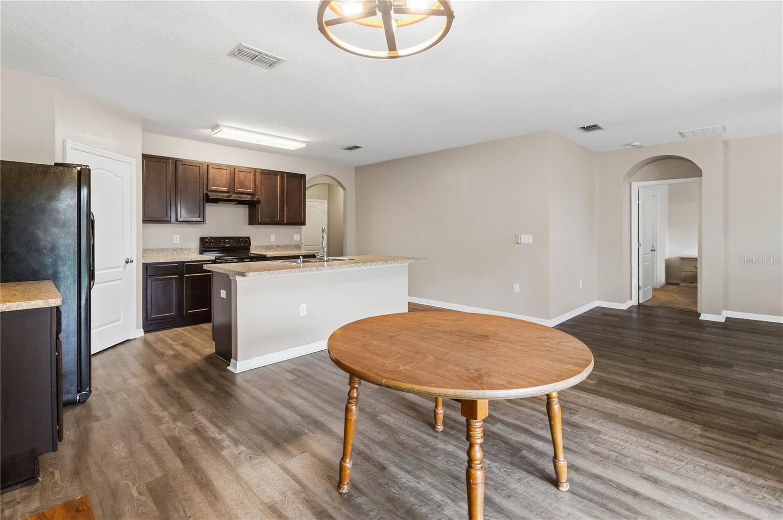 2318 Sequoia Way Property Photo 12