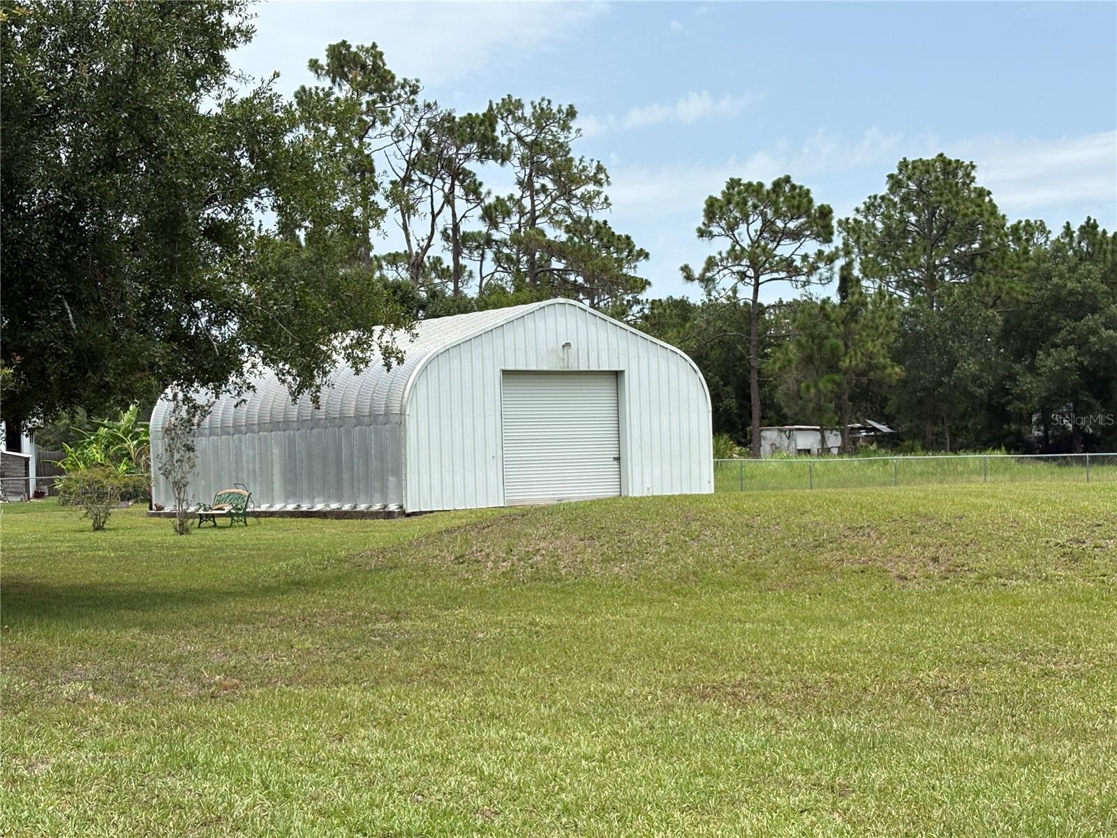 9145 Lincoln Rd Property Photo 3