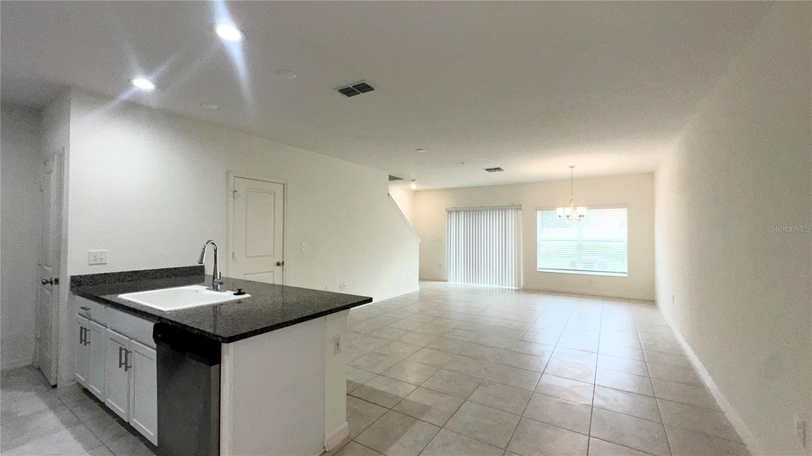3805 Hampton Chase Ln Property Photo 2