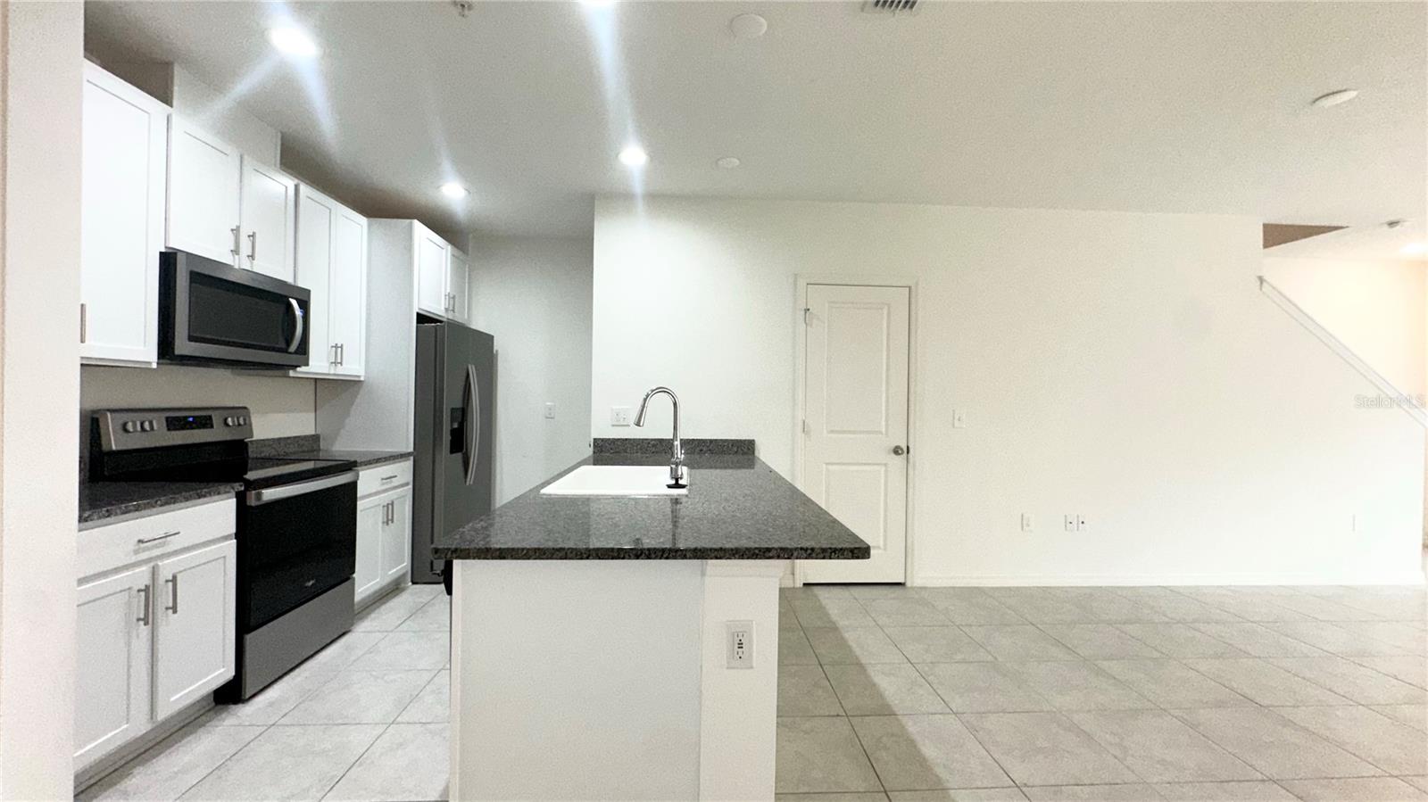 3805 Hampton Chase Ln Property Photo 5