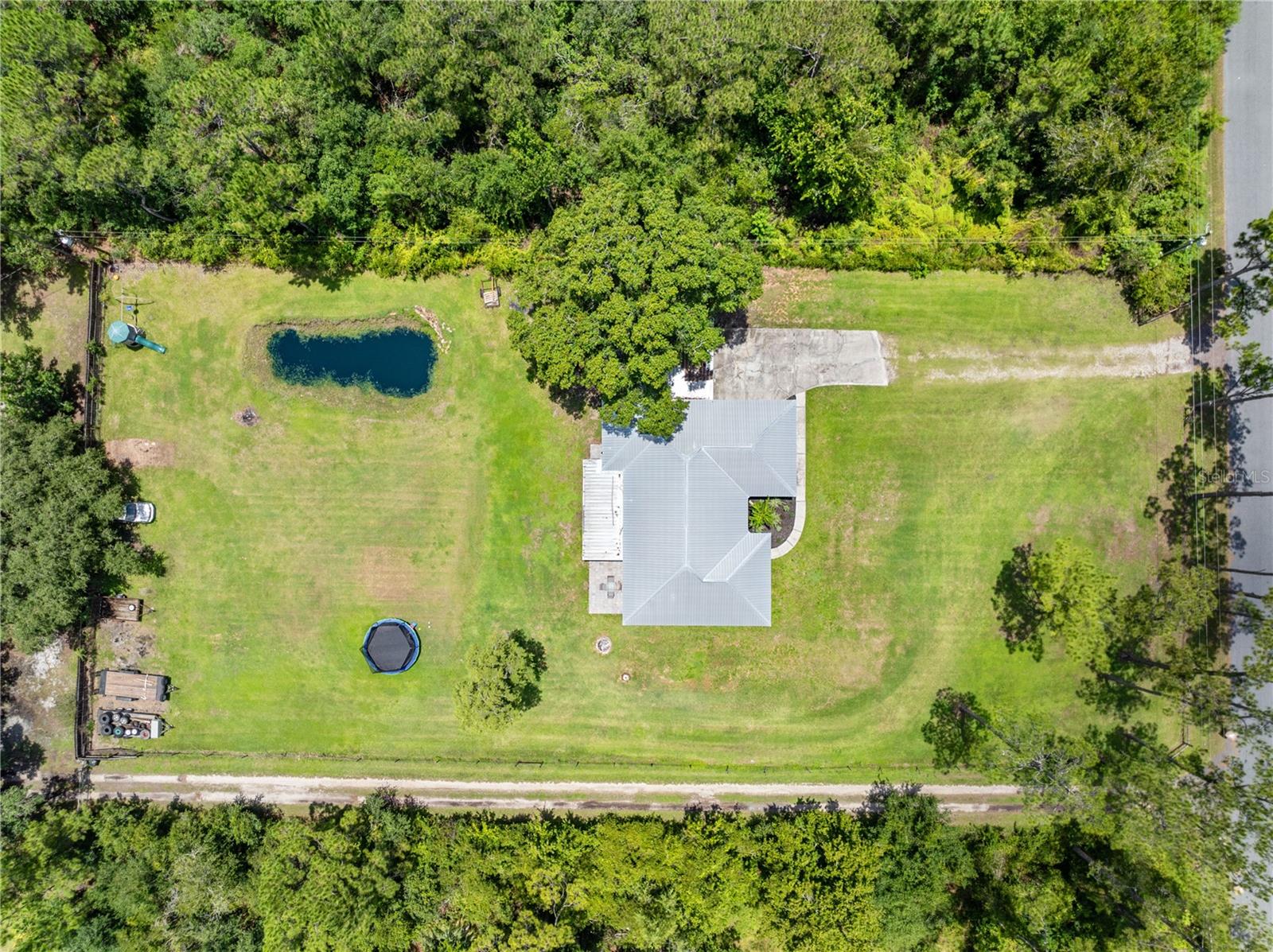 3839 Lakeview Acres Rd Property Photo 1