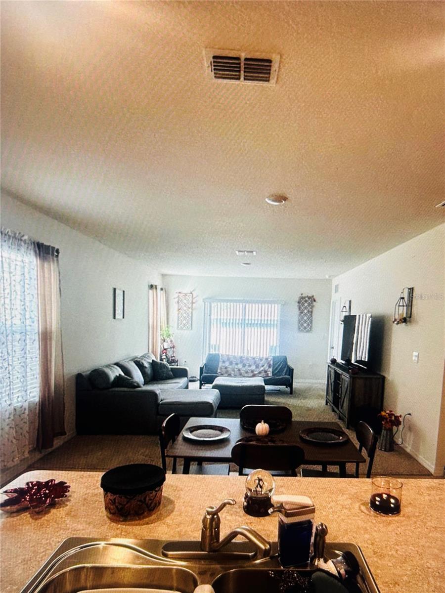 1396 Berry Ln Property Photo 14