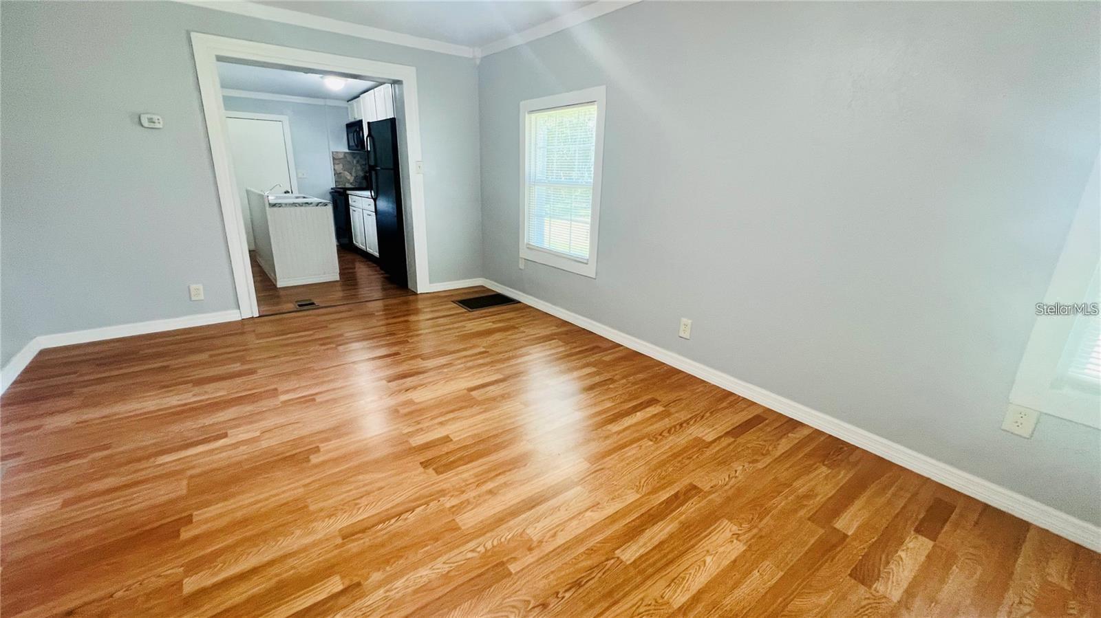 1616 Hope St Property Photo 8